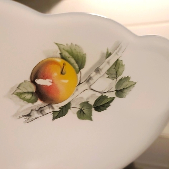 ⭐ARCOPAL "FRUITS de FRANCE" 2 WHITE MILK GLASS SCALLOPED BOWLS 1970s VINTAGE - Picture 8 of 15